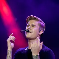 Sejauh ini Justin Bieber sudah merilis single yang berjudul What Do You Mean?. Selain itu Justin Bieber juga merilis single lain sebelumnya yang berjudul Where Are U Now. (AFP/Bintang.com)