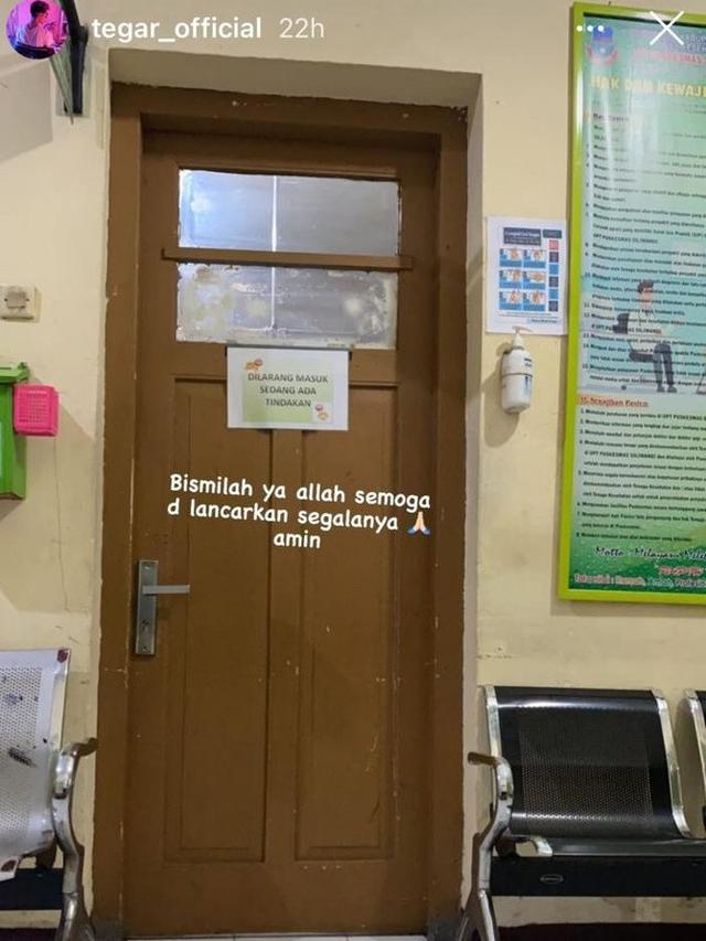 Resmi Jadi Ayah, Ini 6 Momen Tegar Septian saat Sambut Anak Pertama