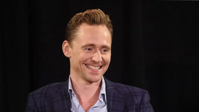 [Bintang] Tom Hiddleston