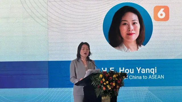 Duta Besar China untuk ASEAN Hou Yanqi dalam acara Jakarta Forum on ASEAN-China Relations di Jakarta, Jumat (1/11/2024). (Liputan6.com/Benedikta Miranti)