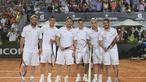 Daniele De Rossi, Leandro Paredes, Francesco Totti, Juan Manuel Iturbe, Radja Nainggolan, dan Alessandro Florenzi bermain tenis dalam acara amal "Tennis With Stars". (www.asroma.it) 