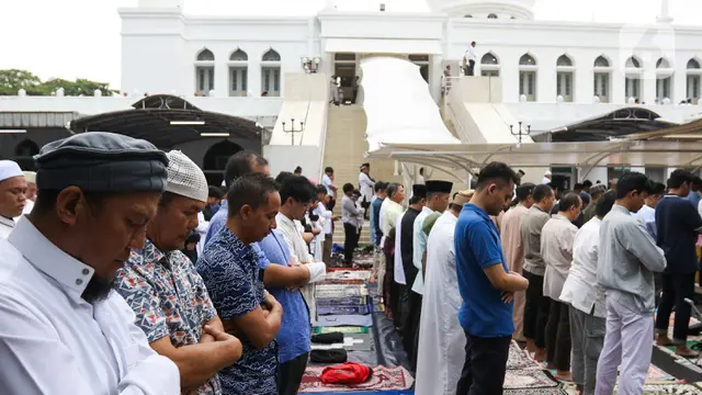 Sholat Idul Adha di Masjid Agung Al-Azhar