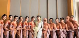 Para Bridesmaid Syifa Hadju saat Akad Nikah. [@tengkunadiraadn]