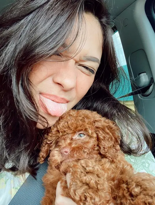 (Instagram/nanamirdad_)