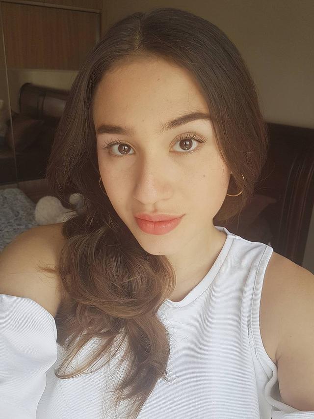 6 Potret Terbaru Agesh Palmer, Mantan Istri Kevin Kambey 'Anak Langit'