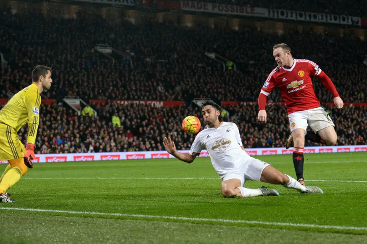 Gol Ini Cermin Kecerdasan Wayne Rooney Manfaatkan Peluang