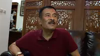 Manajer Persib, Umuh Muchtar, segera mengajukan banding untuk hukuman yang diterimanya dari Komdis PSSI. (Bola.com/Erwin Snaz)