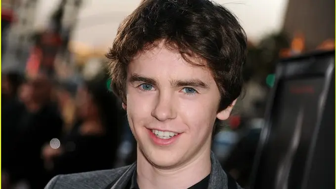 Freddie Highmore