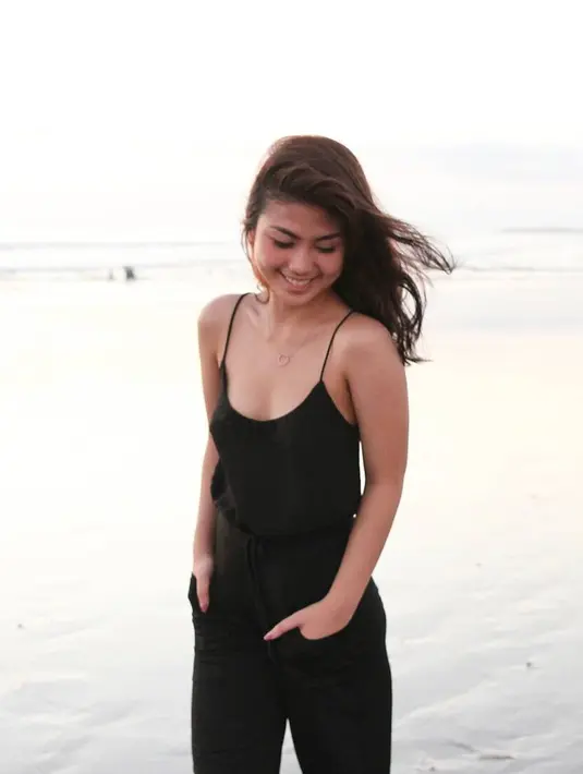 Mungkin banyak orang yang tidak tahu dengan Delia Husein. Ia merupakan pendatang baru di dunia hiburan Indonesia. (Foto: instagram.com/deliaahusein)