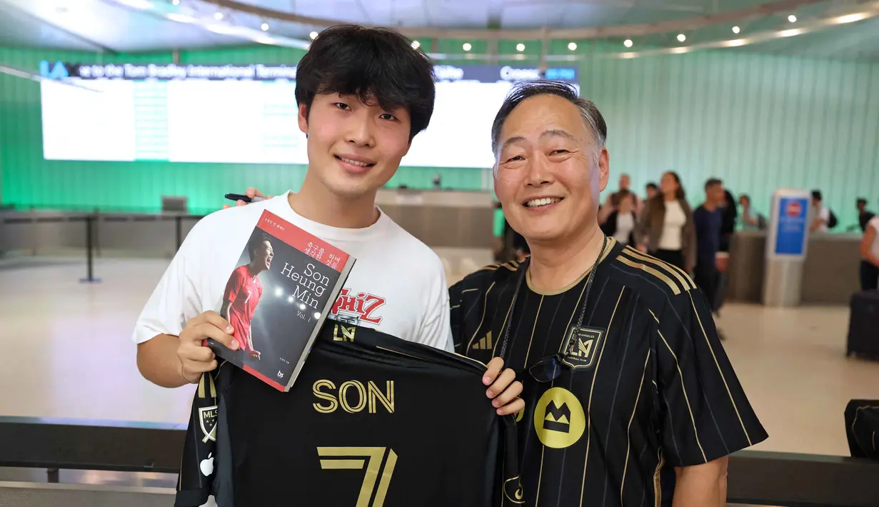 Bintang Timnas Korea Selatan itu memilih meninggalkan klub London Utara meski masih memiliki kontrak dua tahun. (Patrick T. Fallon/AFP)