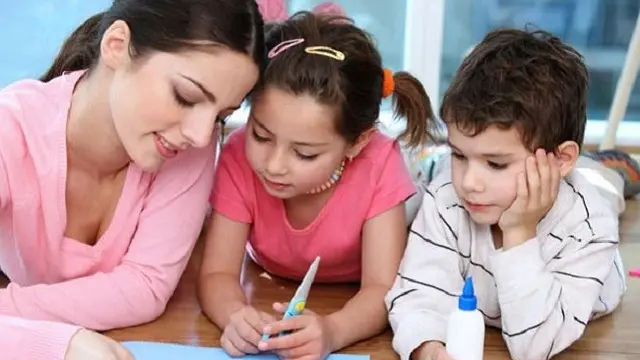 Ilustrasi pengasuh anak (CNBC)