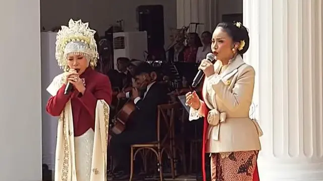 Krisdayanti dan Melly Goeslaw