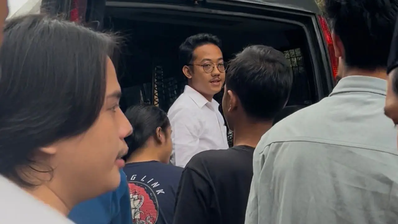 Delpedro Marhaen Dilimpahkan ke Kejaksaan Tinggi Jakarta