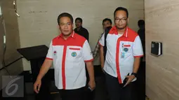 Kepala Badan Narkotika Nasional (BNN) Komjen Pol Anang Iskandar (kiri) saat menuju ruang redaksi Liputan6.com di Jakarta, Rabu (1/7/2015). Komjen Pol Anang Iskandar bersilaturahim dengan jajaran redaksi Liputan6.com. (Liputan6.com/Helmi Fithriansyah)