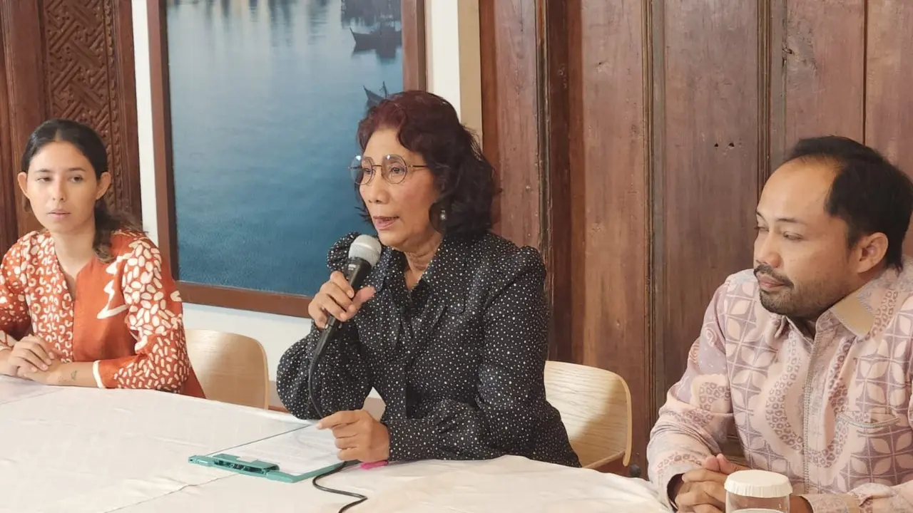 Founder Susi Air, Susi Pudjiastuti