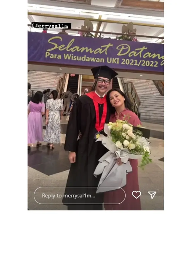 6 Momen Ferry Salim Jalani Wisuda di Usia 56 Tahun, Raih Gelar Sarjana Hukum