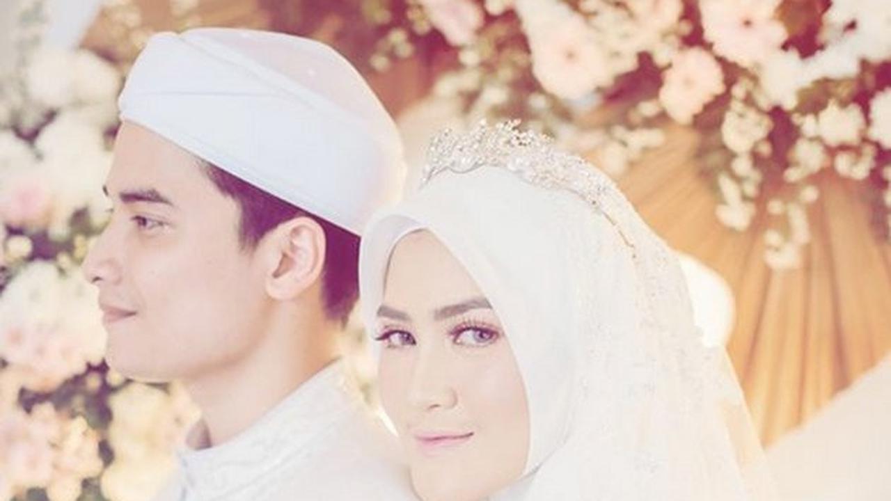 6 Potret Detail Pernikahan Alvin Faiz dan Henny Rahman, Bantah Disebut Tikung Teman