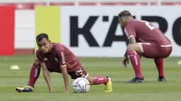Pemain Persija Jakarta, Riko Simanjuntak, saat latihan jelang laga Piala AFC 2019 di SUGBK, Jakarta, Senin (25/2/2019). Persija akan Melawan Becamex Binh Duong. (Bola.com/M Iqbal Ichsan)