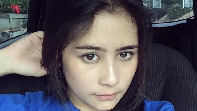 Bosan, Pegang Rambut jadi Gaya Selfie Andalan Prilly di Instagram