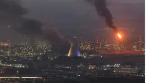 Warga Lebanon Nekat Gelar Pesta dengan Latar Rudal Iran Hantam Israel.&nbsp; (Ahmad GHARABLI/AFP)