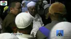 Ustaz Arifin Ilham telah terbaring sakit di RSCM Kencana sejak 5 Januari lalu. Saat dirawat sejumlah tokoh datang membesuk.
