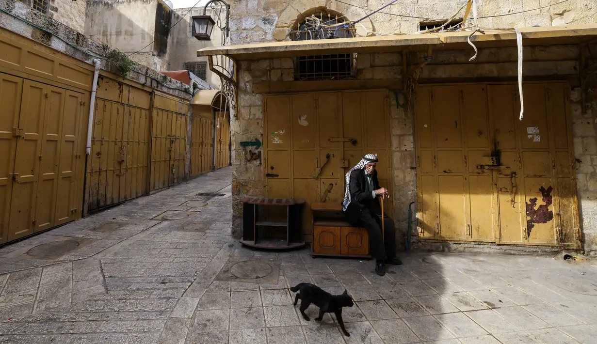 Media Palestina melaporkan bahwa pemogokan yang diserukan oleh pasukan nasional Palestina mencakup semua aspek kehidupan. (HAZEM BADER / AFP)