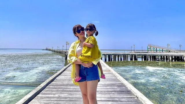 Potret Irma Purba Mantan Istri Boris Bokir, Ibu Satu Anak yang Hobi Traveling