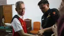 Kasus kedua terjadi pada 2015, Fariz RM kembali diamankan oleh pihak berwajib atas kasus serupa dan dijatuhi hukuman enam bulan penjara. (Kapanlagi.com/Budy Santoso)