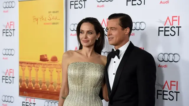 [Bintang] Angelina Jolie - Brad Pitt
