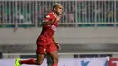 Pemain PSM Makassar, Reinaldo Elias Da Costa mencatatkan namanya sebagai salah satu pemain tersubur di Liga 1 2017 dengan mengoleksi tujuh gol hingga pekan ke-11 dan menduduki peringkat ketiga. (Bola.com/Nicklas Hanoatubun)