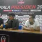 Pelatih Persija Jakarta, Ivan Kolev (paling kiri) dan Ryuji Utomo (paling kanan) (Foto: Switzy Sabandar/Liputan6.com)