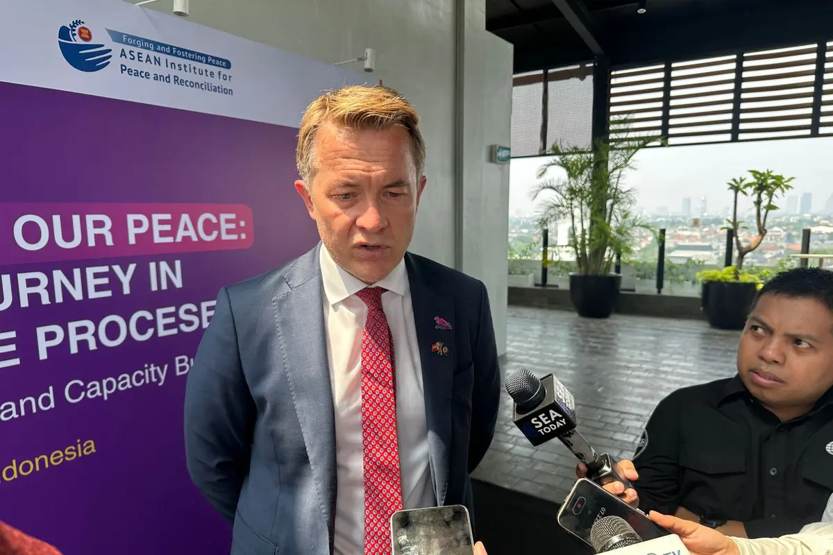 Wakil Menteri Luar Negeri (Wamenlu) Norwegia Andreas Motzfeldt Kravik pada Selasa (6/5/2025) di Jakarta. (Liputan6.com/Benedikta Miranti)