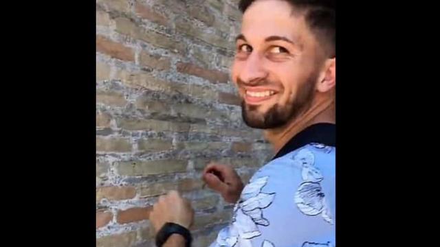 Terancam Hukuman 5 Tahun Penjara di Italia, Turis Inggris Pemahat Nama di Dinding Colosseum Kini Minta Maaf