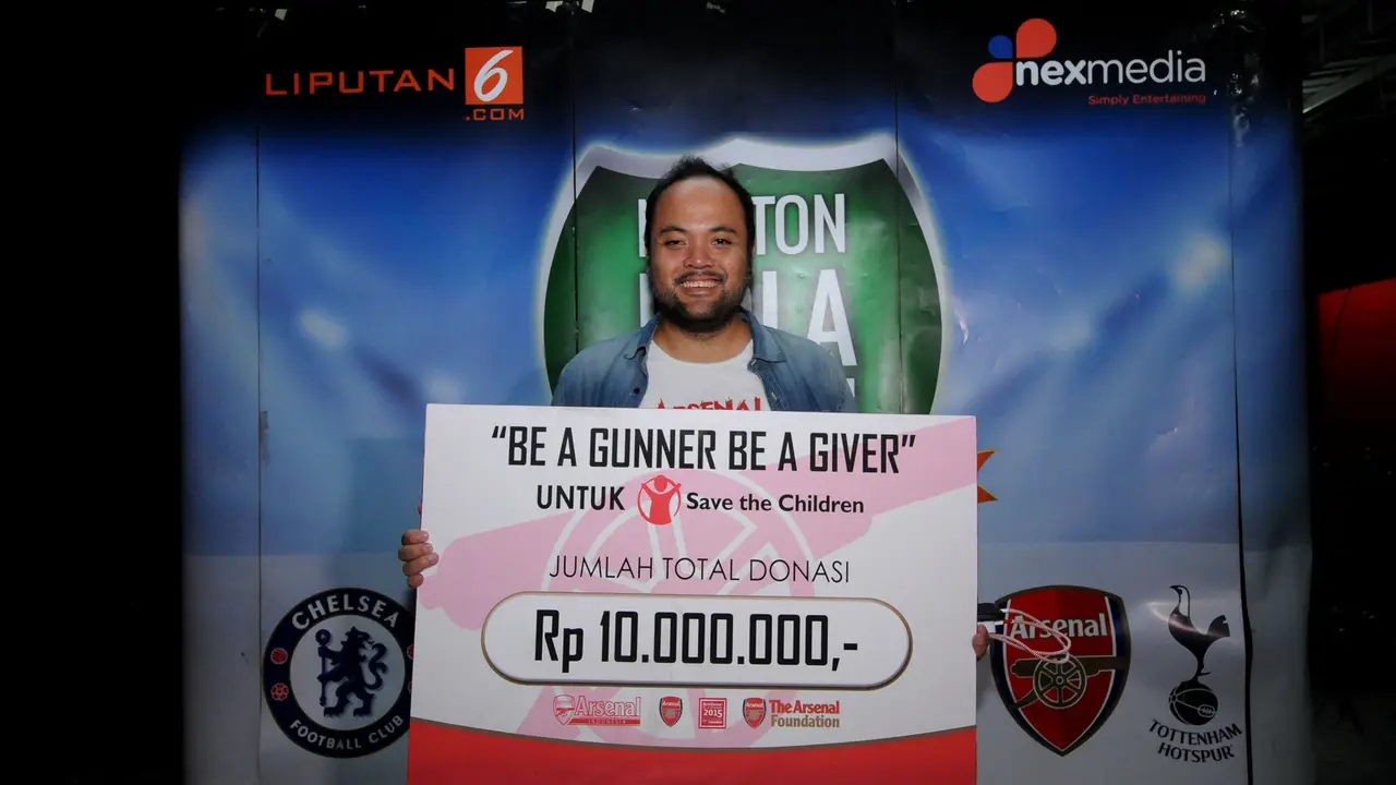 Fans Arsenal Tunjukkan Kemuliaan Hatinya untuk Anak Bangsa (udah)