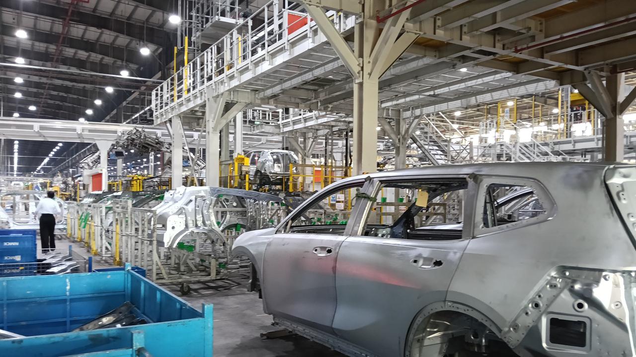 Kunjungan redaksi Liputan6.com di pabrik VinFast, Hai Phong, Vietnam. (Liputan6.com/Maulandy)