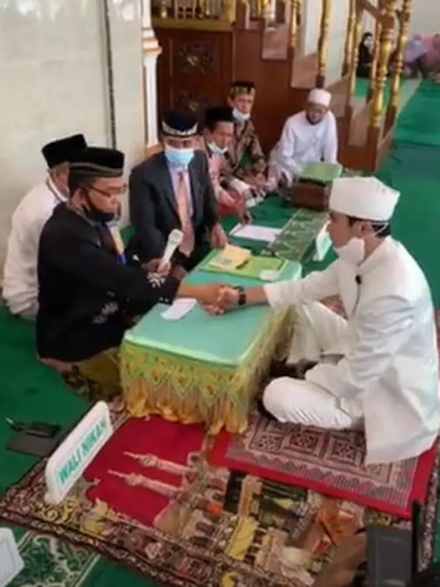 Sah, Ini 7 Momen Akad Nikah Aktor Evan Marvino dan Uffridatun Nitami