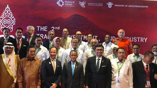 Dalam pembukaan TIIWG kedua ini, Menteri Investasi atau Kepala BKPM Bahlil Lahadalia, dihadapan delegasi yang hadir membahas mengenai larangan ekspor nikel mentah ke dunia.