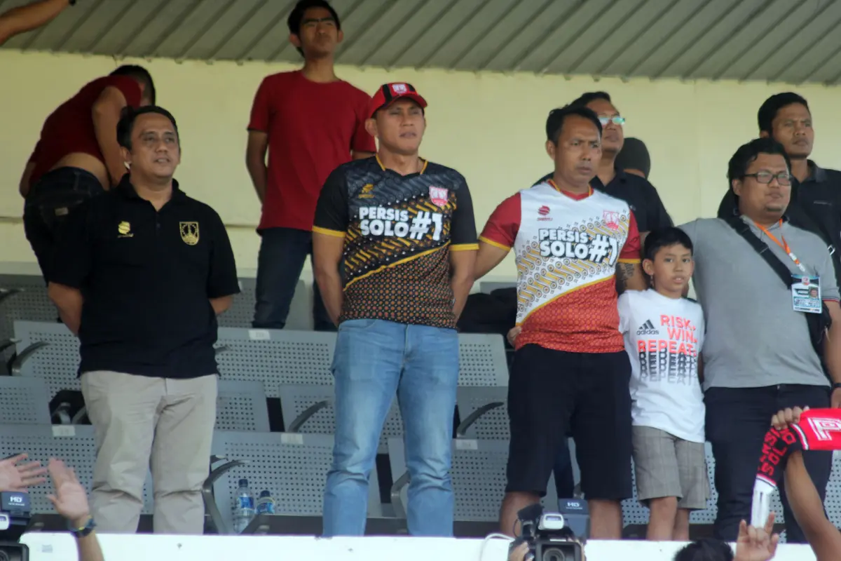 Persis Solo
