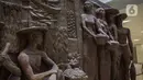 Relief peninggalan Bung Karno di pusat perbelanjaan Sarinah di Jakarta, Senin (21/3/2022). Relief bersejarah peninggalan Presiden pertama RI, IR Soekarno tersebut ditemukan di Basement Gedung Sarinah saat pemugaran pada awal Januari 2021 lalu (Liputan6.com/Faizal Fanani)