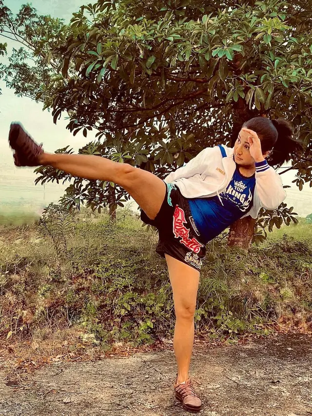 6 Potret Amara Lingua Pemeran Jihan 'Suci Dalam Cinta' Latihan Muay Thai, Energik