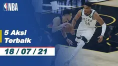 Berita video aksi-aksi keren yang terjadi pada gim kelima Final NBA 2021, salah satunya aksi steal dan assist menentukan yang dilakukan bintang Milwaukee Bucks, Jrue Holiday.