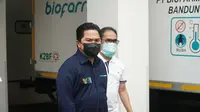 Menteri BUMN Erick Thohir mengunjungi Bio Farma di Kota Bandung, Jawa Barat, Sabtu (10/7/2021). (Liputan6.com/Huyogo Simbolon)