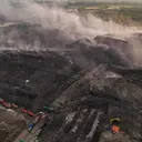 Hari Kedelapan Petugas Terus Padamkan TPA Jatiwaringin