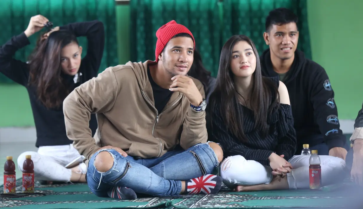 Saat melakukan keiatan sosial, Ammar Zoni pun mengaku sangat senang melakukan kegiatan sosial. (Nurwahyunan/Bintang.com)