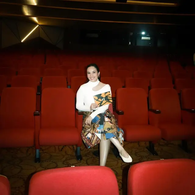 Chelsea Islan, Pendiri Seniman Muda Berkarya, Tunjukkan Cinta Seni dan Fashion (Instagram/@senimanmudaberkaryaid)