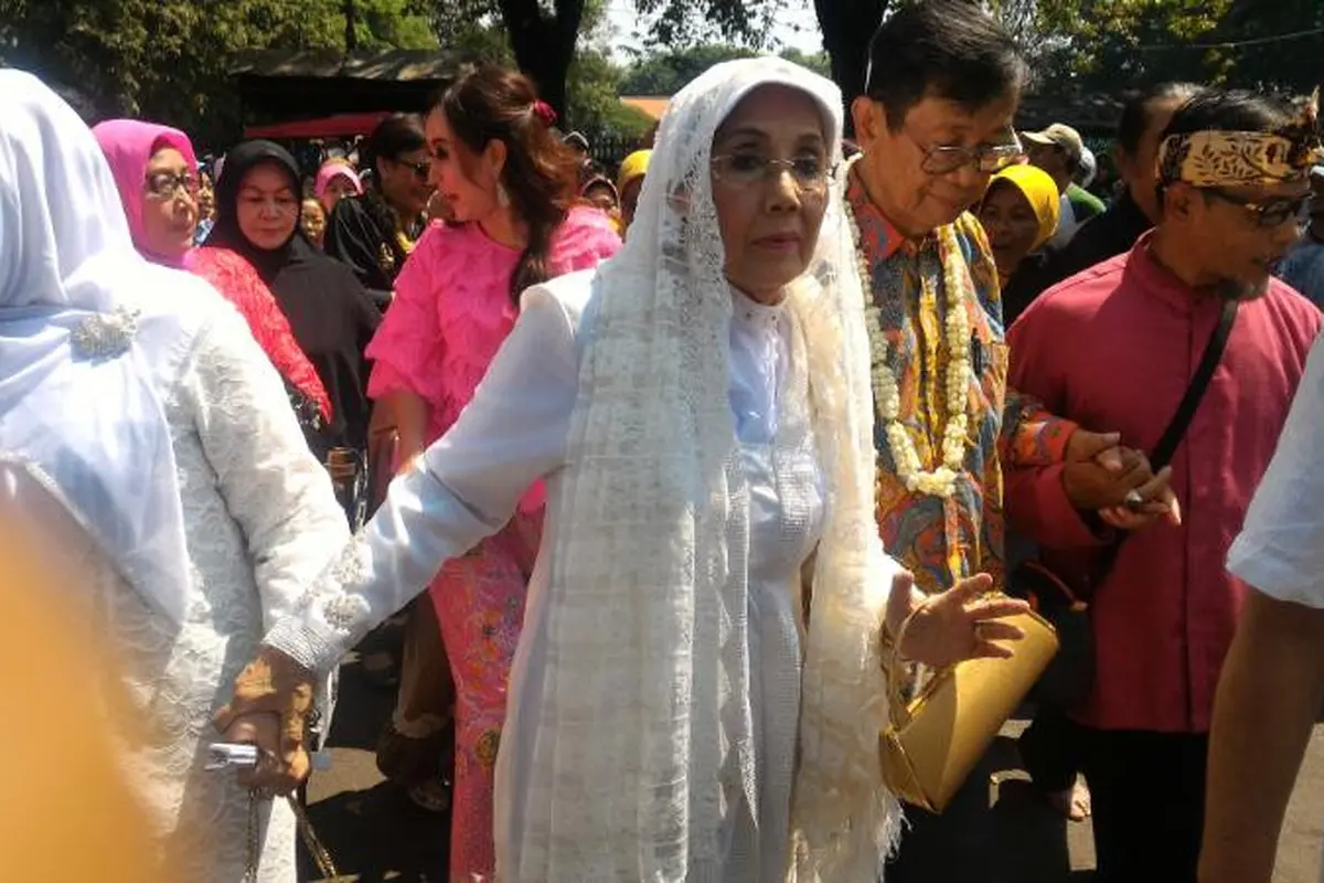 [Bintang] Nani Wijaya dan Ajip Rosidi