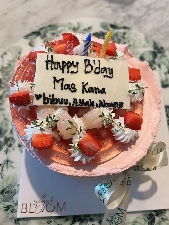Potret ulang tahun Kana Mahatma anak sulung Marcella Zalianty yang ke-13 tahun (Sumber: Instagram/@marcella.zalianty)