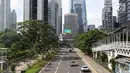 Suasana Jalan Jenderal Sudirman, Jakarta, Selasa (5/2). Libur Tahun Baru Imlek 2019 menyebabkan ruas jalan protokol di Ibukota bebas dari kemacetan dibandingkan hari biasa yang dipadati kendaraan bermotor. (Liputan6.com/Immanuel Antonius)