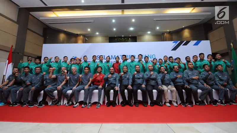 PHOTO: Ketum PSSI Resmi Lepas Timnas U-22 dan Futsal Indonesia