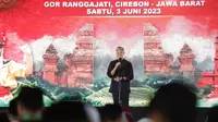 Bakal calon presiden 2024 dari PDIP Ganjar Pranowo menghadiri Silaturahmi dan Melestarikan Budaya di Kota Wali bersama Tokoh Budaya, Seniman, Masyarakat dan Ulama se-Cirebon yang diselenggarakan di GOR Ranggajati, Kecamatan Sumber, Kabupaten Cirebon, Jawa Barat.